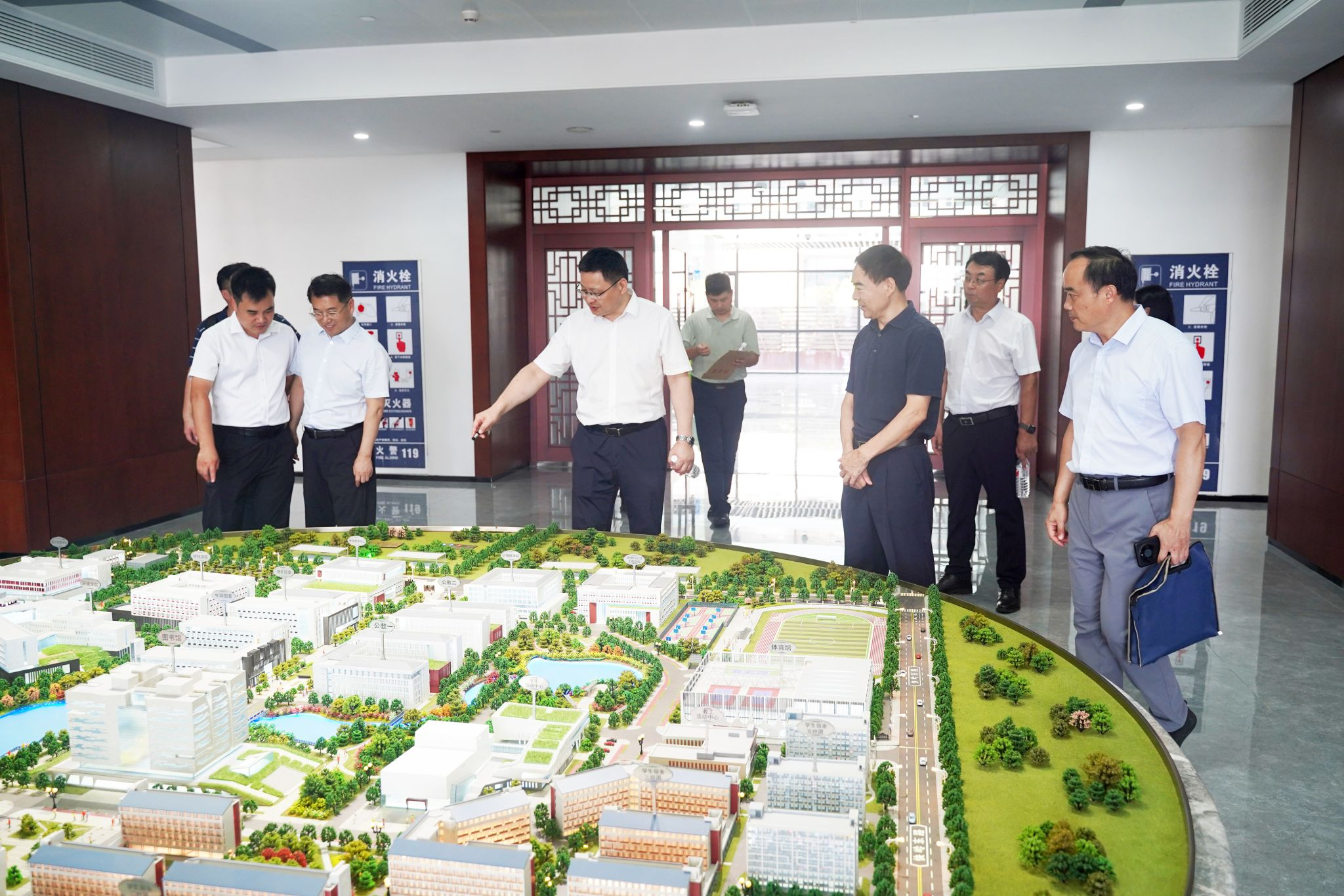 教育部發展規劃司一行到中國地質大學(武漢)未來城校區調研-地大熱能 教育部發展規劃司一行到中國地質大學(武漢)未來城校區調研-地大熱能